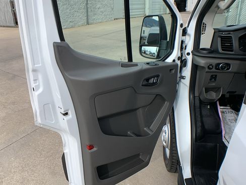 Used 2023 Ford Transit 350 XL image 11