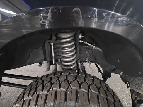 Used 2019 Ford F250 Platinum w/ Platinum Ultimate Package image 12