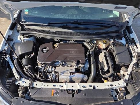 Used 2019 Chevrolet Cruze LS w/ LS Convenience Package FWD image 10