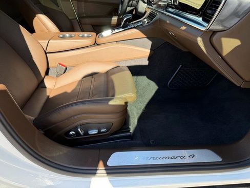 Used 2021 Porsche Panamera 4 w/ Premium Package AWD/4WD image 25