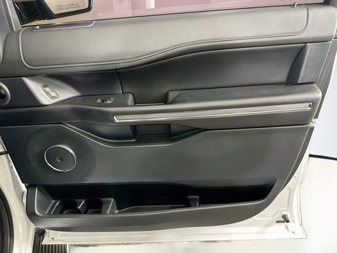 Used 2021 Ford Expedition XLT RWD image 33
