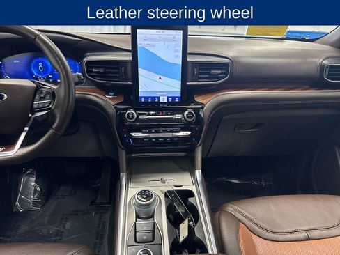 Certified 2023 Ford Explorer King Ranch w/ Technology Package AWD/4WD image 17