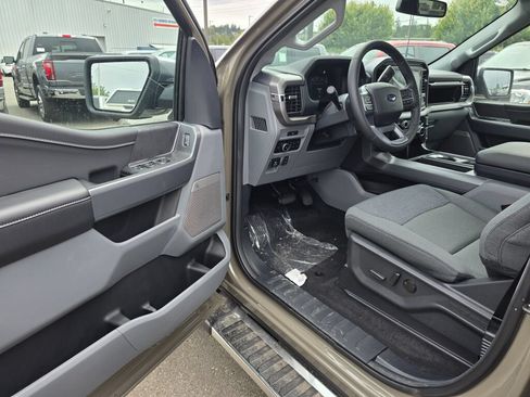 New 2026 Ford F150 XLT w/ Equipment Group 303A High AWD/4WD image 17