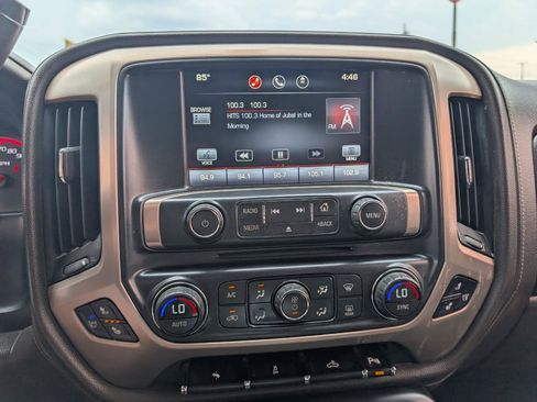 Used 2015 GMC Sierra 2500 Denali AWD/4WD image 16