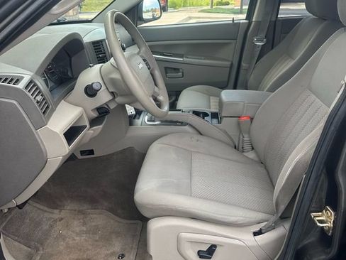 Used 2005 Jeep Grand Cherokee Laredo AWD/4WD image 10