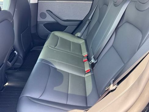 Used 2025 Tesla Model 3 Long Range RWD image 10
