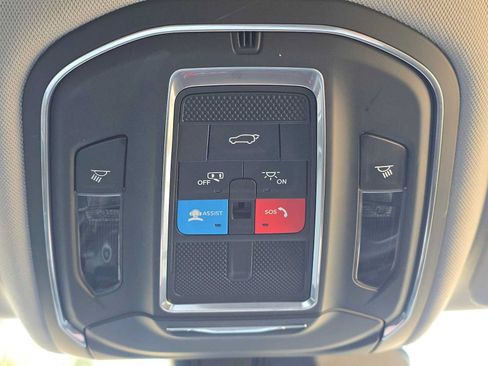 Used 2022 Jeep Grand Cherokee Limited RWD image 34