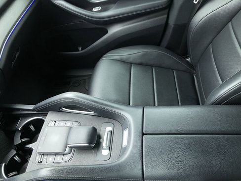 Used 2021 Mercedes-Benz GLS 450 4MATIC image 19