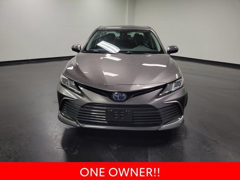 Used 2022 Toyota Camry LE FWD image 3