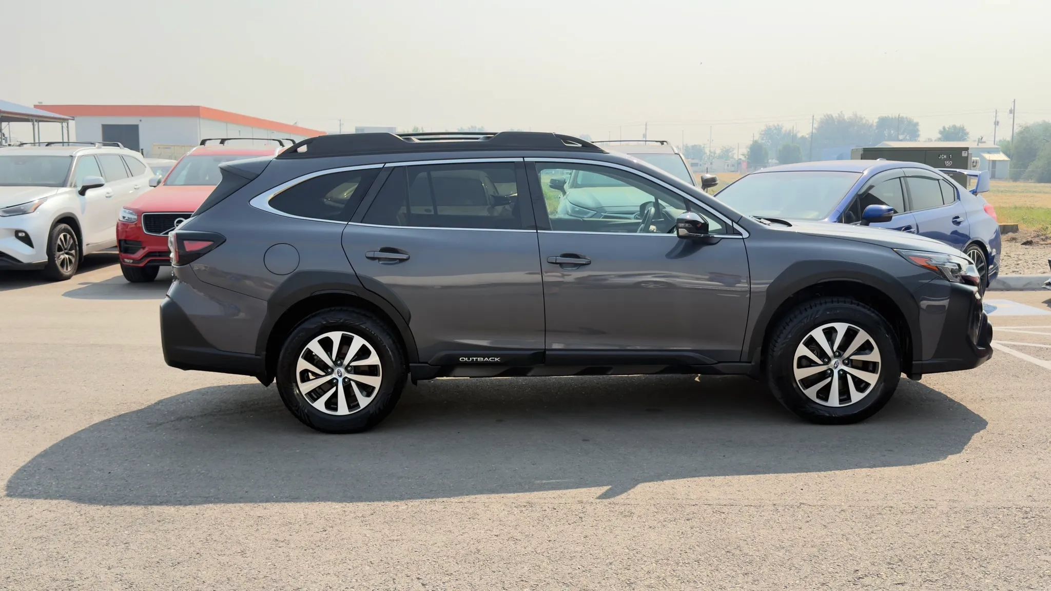 Used 2024 Subaru Outback Premium AWD/4WD image 9