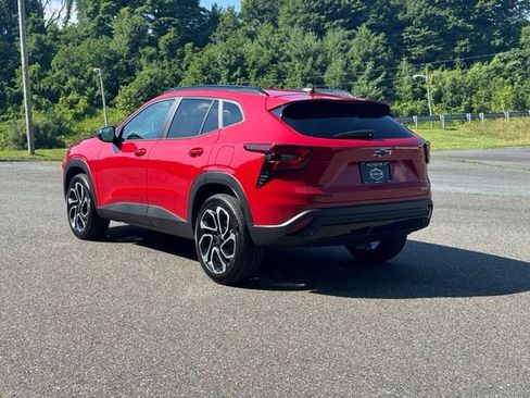 New 2026 Chevrolet Trax RS w/ Driver Confidence Package FWD image 5