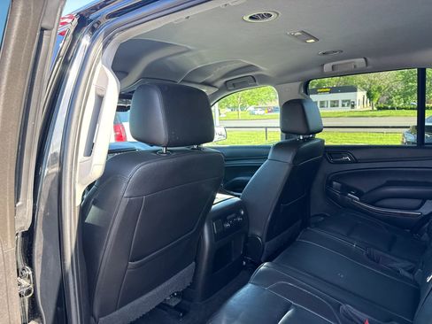 Used 2018 Chevrolet Tahoe LT AWD/4WD image 12