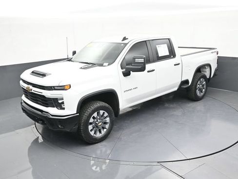 Used 2024 Chevrolet Silverado 2500 Custom w/ Custom Convenience Package AWD/4WD image 67