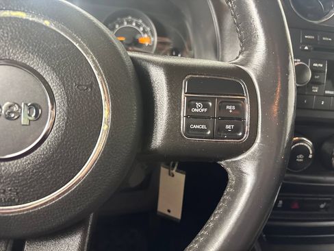 Used 2017 Jeep Patriot Sport AWD/4WD image 22