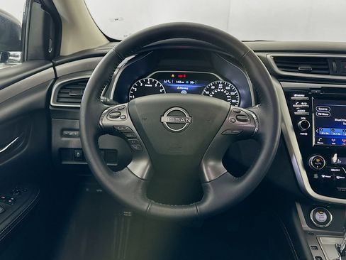 Used 2024 Nissan Murano SV w/ SV Midnight Edition Package image 17