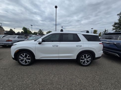 Used 2022 Hyundai Palisade SEL w/ Premium Package AWD/4WD image 2