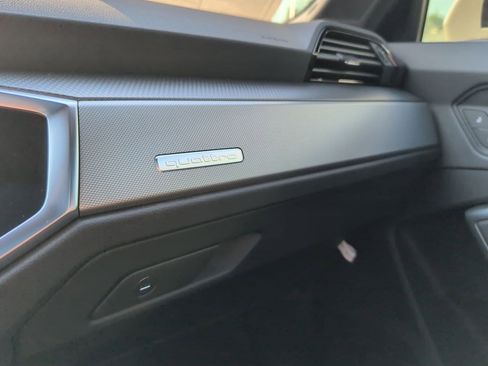 New 2025 Audi Q3 2.0T Premium image 12