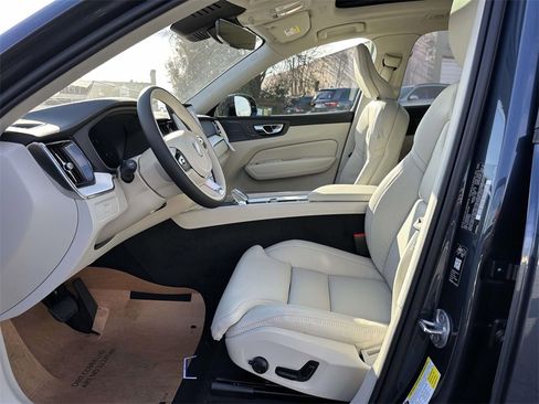 New 2026 Volvo XC60 B5 Ultra w/ Protection Package Premier image 15