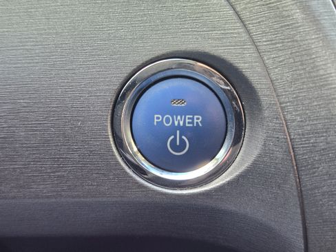 Used 2014 Toyota Prius Two FWD image 20