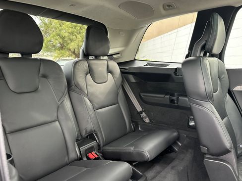 Certified 2023 Volvo XC90 T8 Ultimate w/ Lounge Package image 18