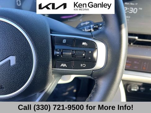 Certified 2025 Kia Sportage EX w/ Premium Package image 32
