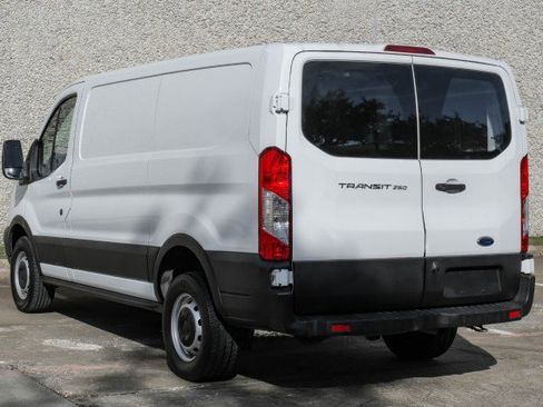 Used 2019 Ford Transit 250 130 Low Roof image 12