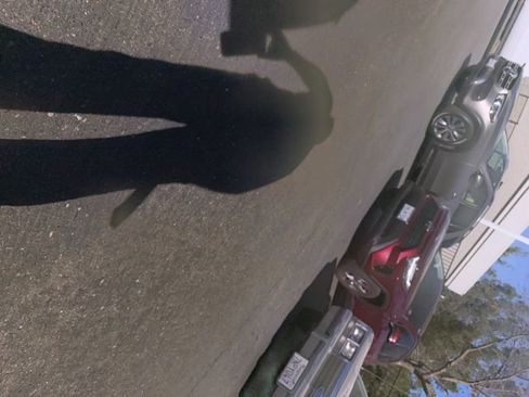 Used 2023 GMC Acadia Denali image 9