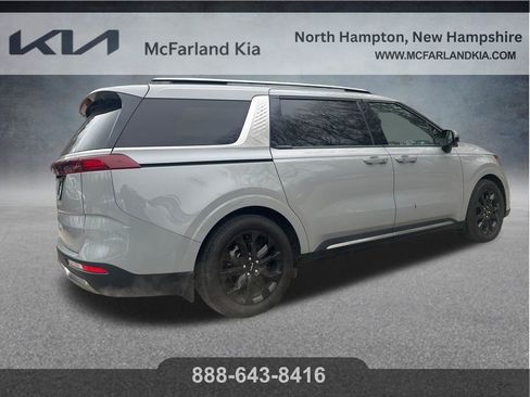 Used 2024 Kia Carnival SX FWD image 6