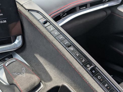 Used 2020 Chevrolet Corvette Stingray Premium Cpe w/ 3LT Preferred Equipment Group image 27