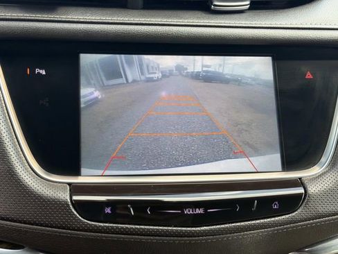 Used 2017 Cadillac XT5 FWD image 31