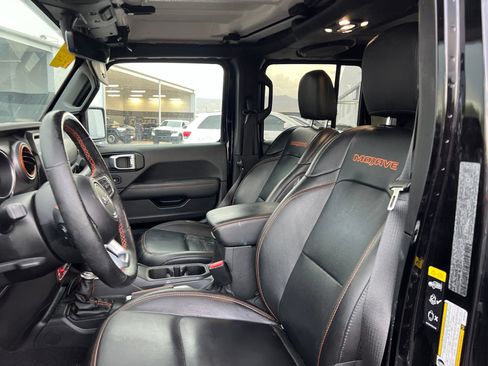 Used 2021 Jeep Gladiator Mojave AWD/4WD image 25