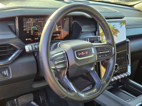 Used 2024 GMC Acadia AT4 w/ Luxury Package AWD/4WD image 19