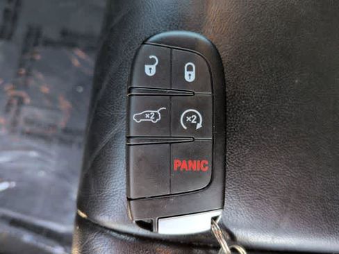 Used 2019 Jeep Grand Cherokee Limited AWD/4WD image 35