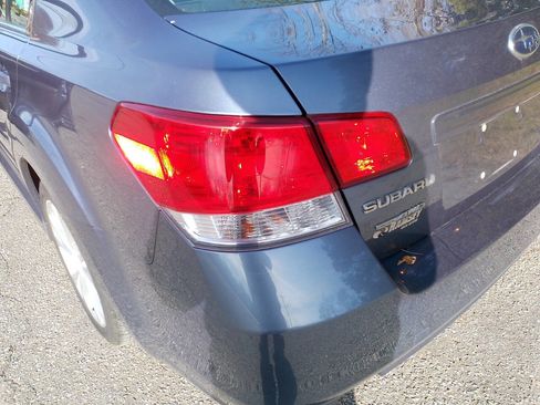 Used 2013 Subaru Legacy 2.5i Premium image 29