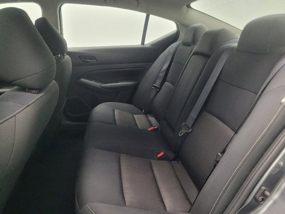 Used 2024 Nissan Altima 2.5 SV FWD image 18