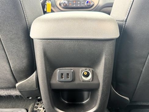 Used 2016 Chevrolet Colorado Z71 AWD/4WD image 19