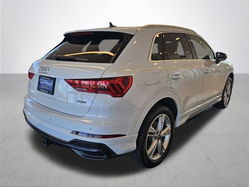 Used 2020 Audi Q3 2.0T Premium Plus w/ Premium Plus Package image 7