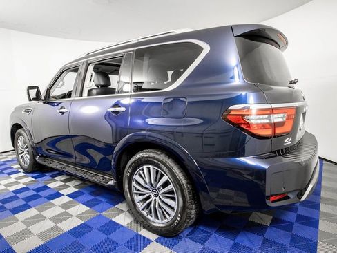 Used 2024 Nissan Armada SL image 7