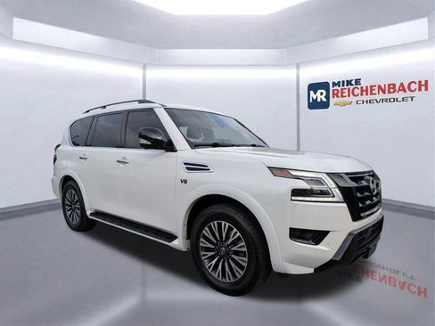 Used 2022 Nissan Armada SL w/ Midnight Edition Package image 2