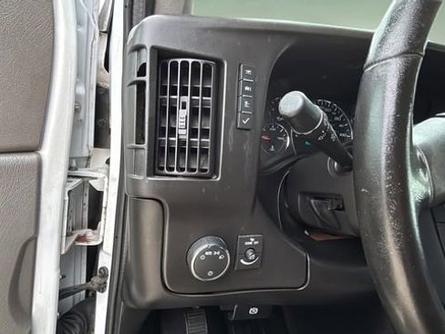 Used 2022 Chevrolet Express 2500 Work Van w/ Driver Convenience Package image 19