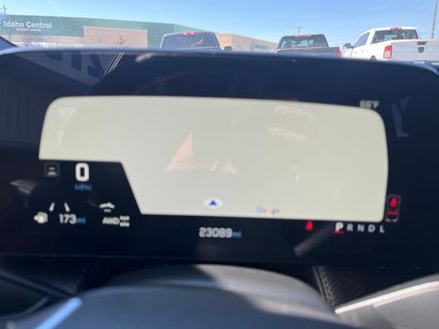 Used 2025 Chevrolet Equinox LT AWD/4WD image 34
