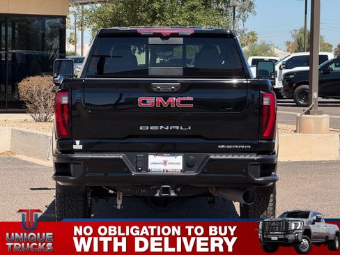 Used 2024 GMC Sierra 2500 Denali w/ Denali Reserve Package AWD/4WD image 5