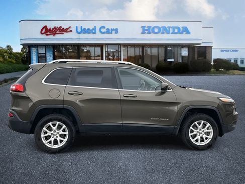 Used 2014 Jeep Cherokee Latitude w/ Cold Weather Group image 6