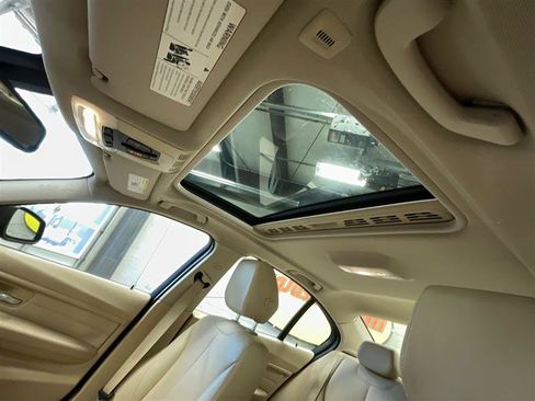 Used 2013 BMW 328i xDrive Sedan image 14