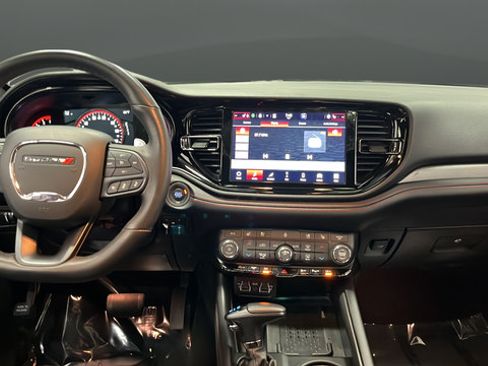 Used 2025 Dodge Durango GT AWD/4WD image 11