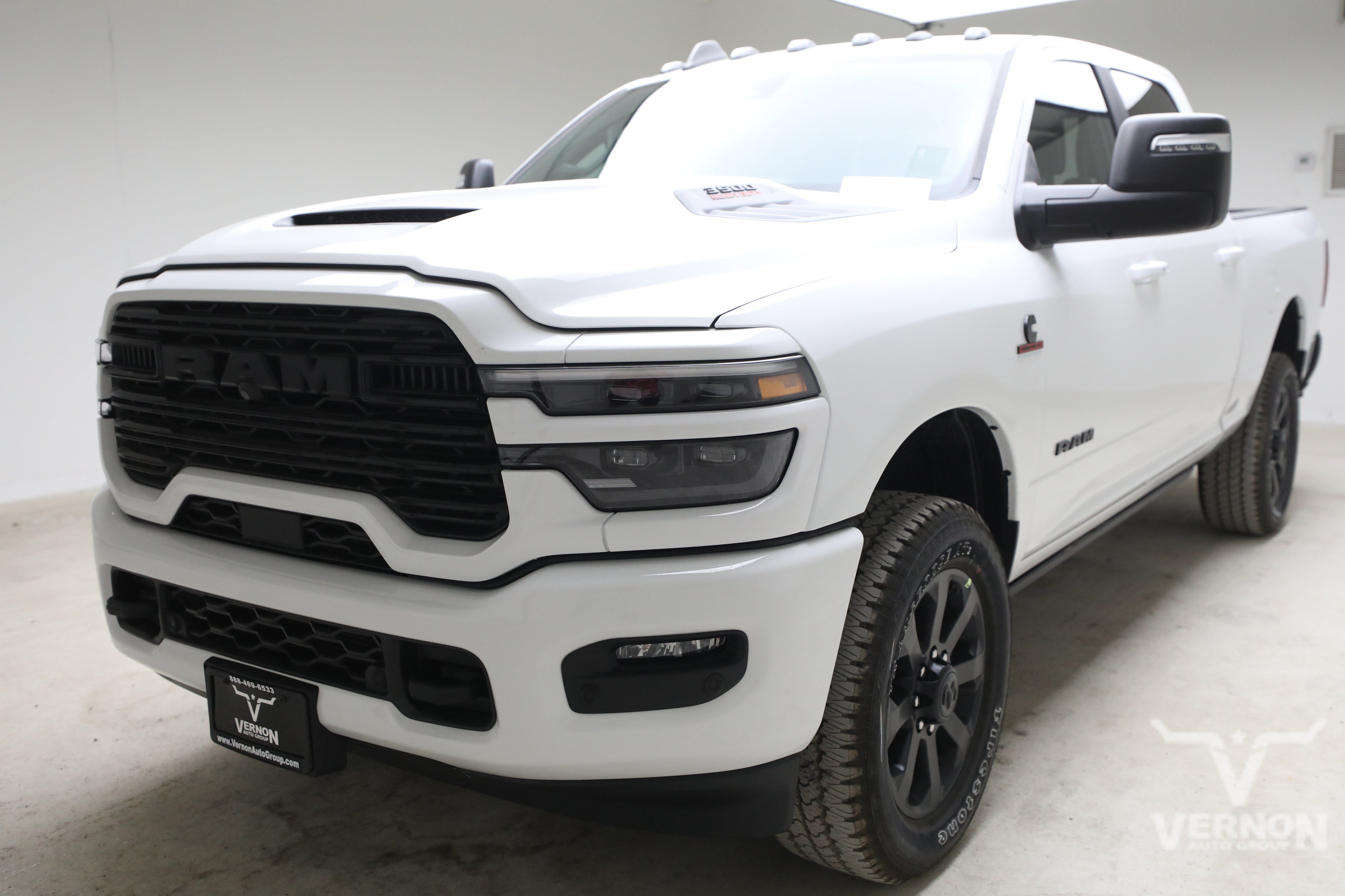 New 2027 RAM 3500 Laramie AWD/4WD image 1