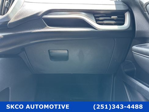 Used 2022 GMC Terrain SLE w/ Driver Convenience Package image 24