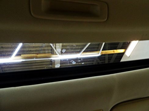 Used 2011 Honda Crosstour EX-L image 18