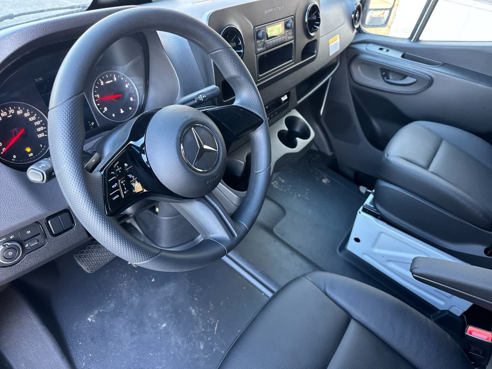New 2025 Mercedes-Benz Sprinter 2500 image 10
