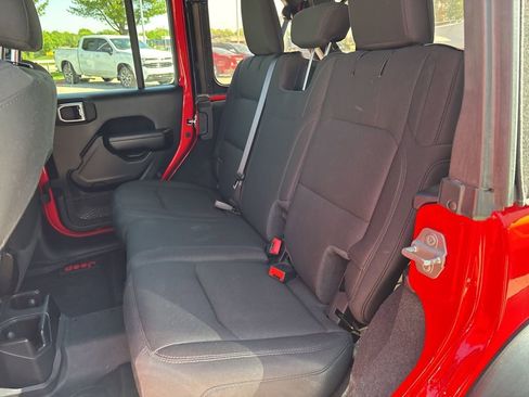 Used 2021 Jeep Wrangler Unlimited Sport AWD/4WD image 41
